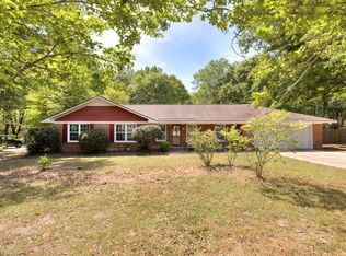 1090 Twin Lakes Dr, Sumter, SC 29154