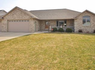 3270 Dreamer Ln, Green Bay, WI 54311