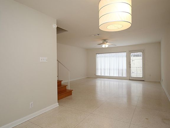 5th image of 1731 Commonwealth St
