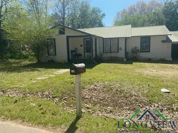 338 E Peters St, De Kalb, TX 75559