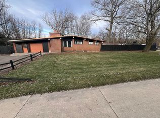 5605 Marsh Rd, Haslett, MI 48840