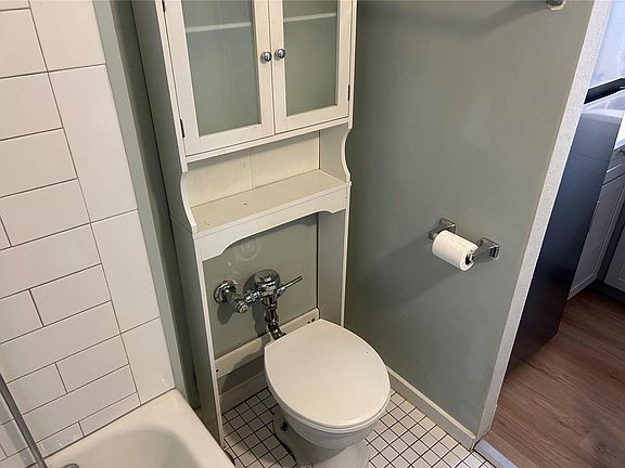 4th image of 1236 N Marion St APT 1