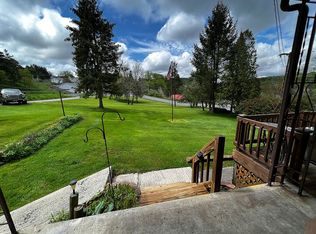 70 Brown St, Thomas, WV 26292