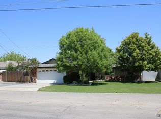 617 Dennison Ln, Bakersfield, CA 93306