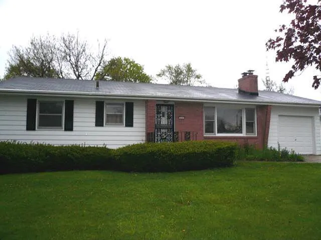 214 Sherwood Way photo 1