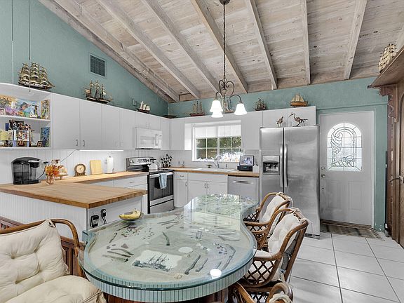 4th image of 814 30th Street Ocean St