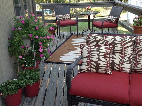 Deck outside of family room