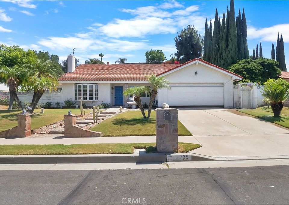 1st image of 2035 E Orangeview Ln
