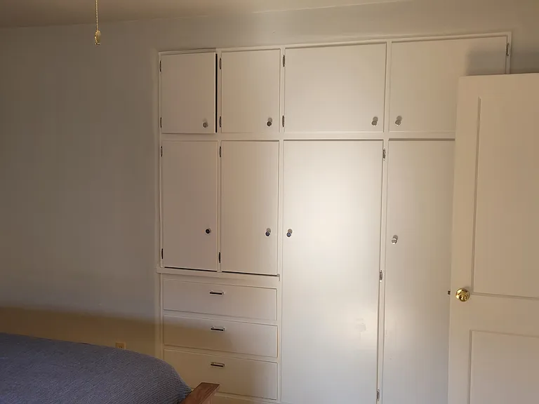 221 Ample Storage!