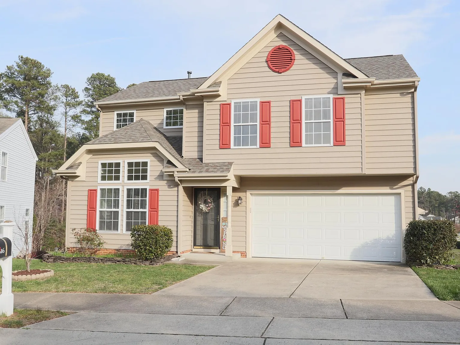 3 bed, 2216 sqft, $2,345 — Photo 1