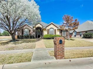 7901 Citadel Ct, North Richland Hills, TX 76182