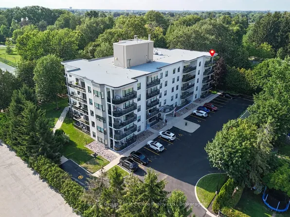 160 Romeo St S #505, Stratford, ON N5A 4S9