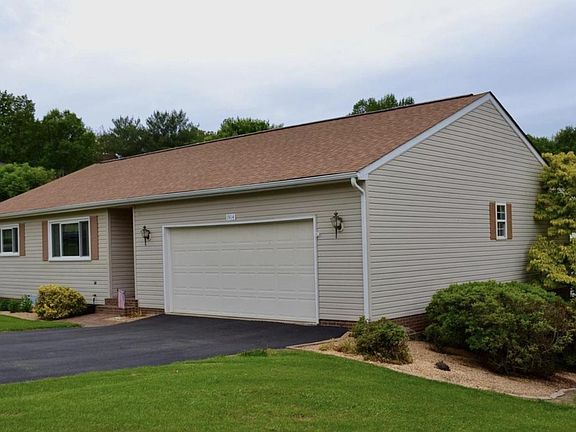 2nd image of 7414 Harvest Ln