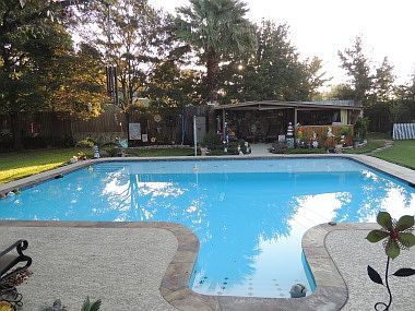 25' x 35' Party Pool