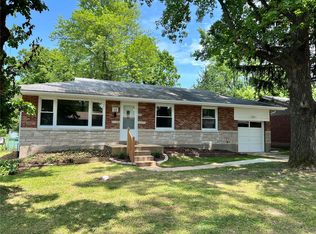 9730 Colony Dr, Saint Louis, MO 63137