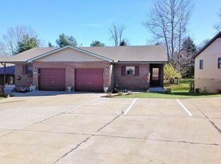 108 Springlake Ave, Hillsboro, OH 45133