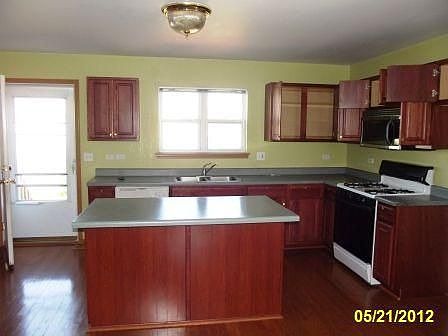 2nd image of 2058 Middlebury Dr