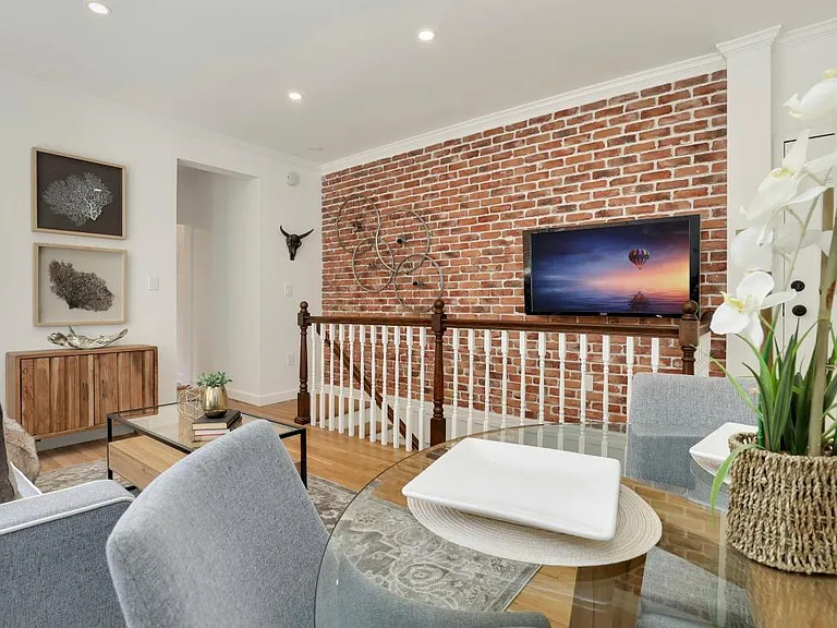 1828 Riggs Pl NW #5 — Photo 2
