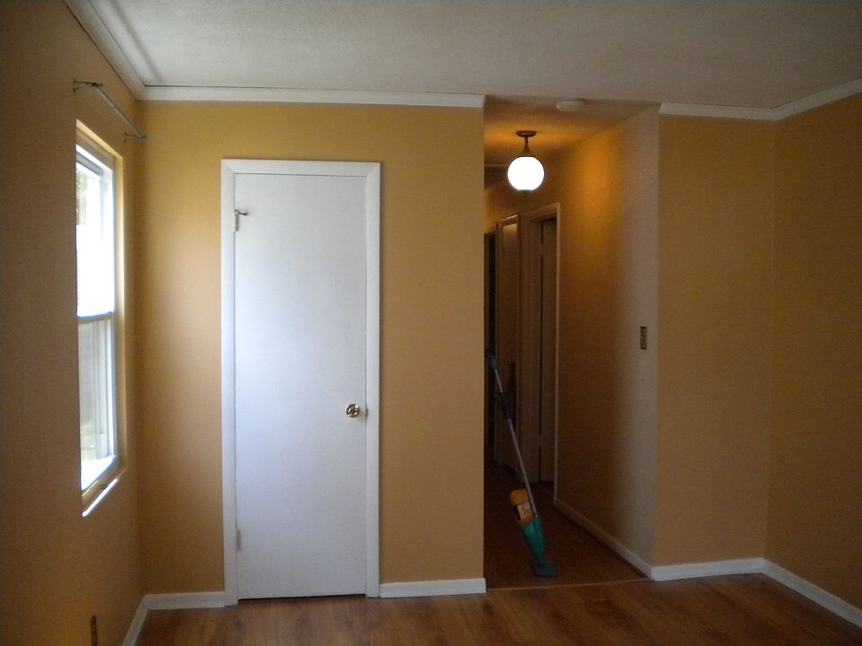 2nd image of 407 N 2nd St