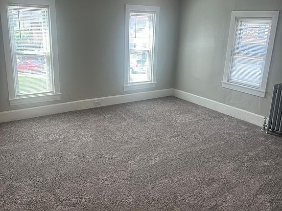 5th image of 406 Lehmer St
