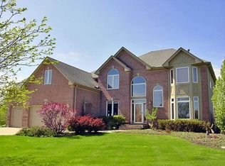 4N976 Hunters Ln, St Charles, IL 60175