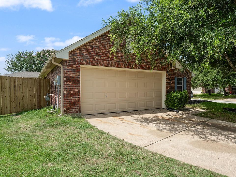 1st image of 15014 Stablewood Downs Ln