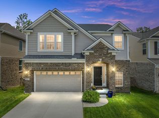 18907 Denali Cir, Northville, MI 48168
