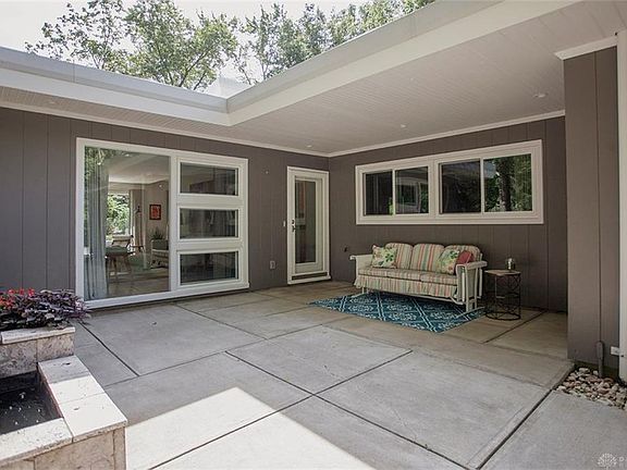 2nd image of 923 Talus Dr