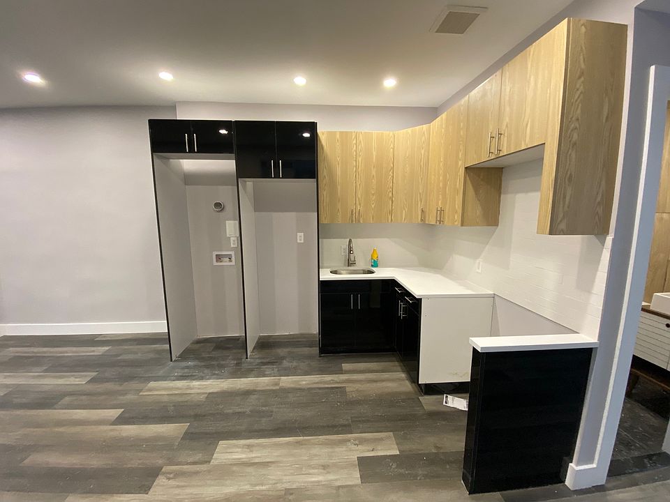 1st image of 791 McDonald Ave #3