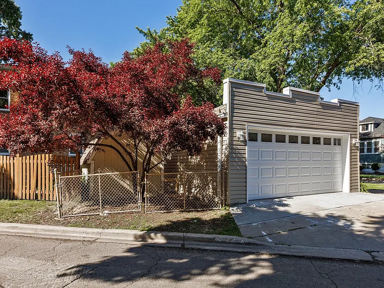 4734 N Karlov Ave #2 — Photo 17