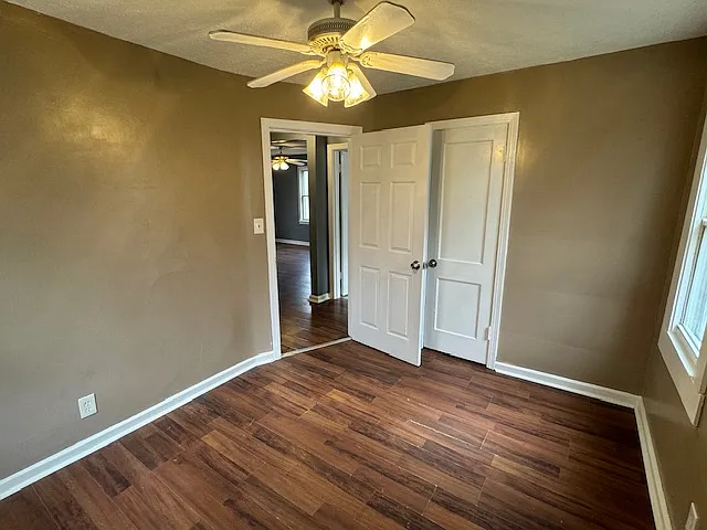 3443 Glendale Ave — Photo 10