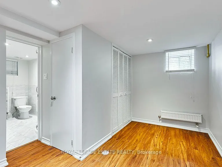 120 Grenadier Rd #LOWER — Photo 21