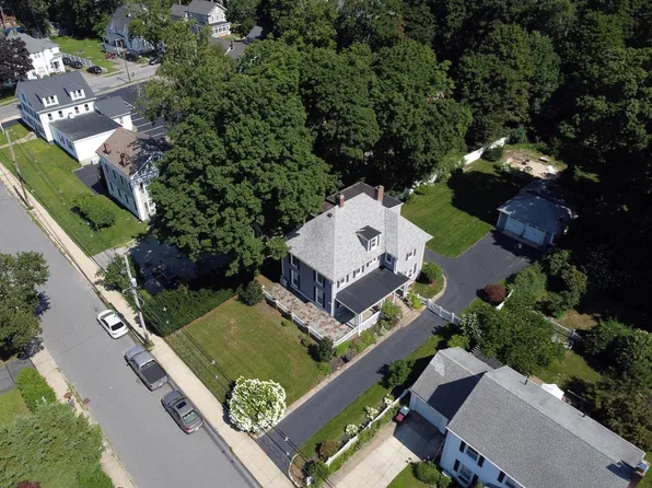 35 Peirce St, Middleboro, MA 02346