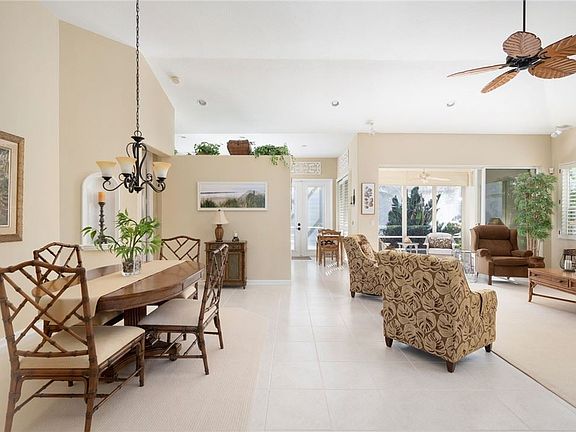 3rd image of 985 Island Club Pl
