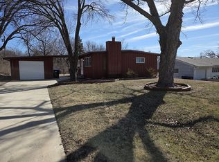 3420 SW Burlingame Rd, Topeka, KS 66611