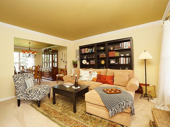 3rd image of 6020 Bainbridge Ct