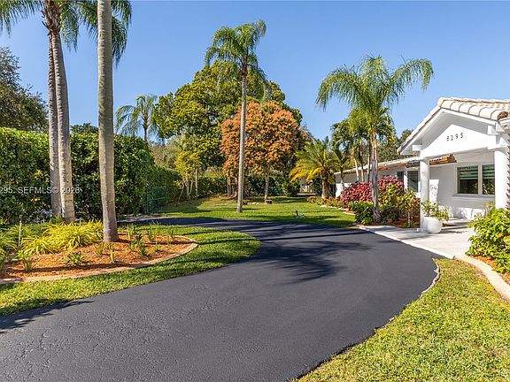 4th image of 8295 SW 116th St