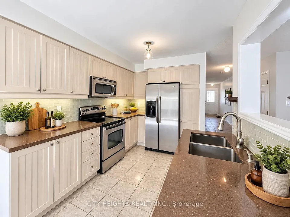 19 Sivyer Cres