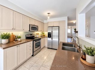 19 Sivyer Cres, Ajax, ON L1Z 2A6