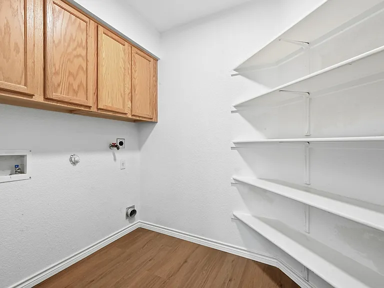 10317 Huxley St — Photo 14
