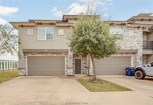 3519 Summerway Dr Photo 1