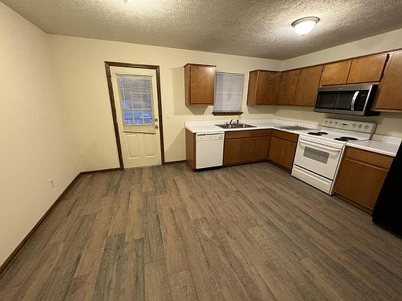 4th image of 501 S Montgomery St APT 14
