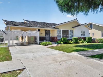 9470-9472 Foster Rd, Bellflower, CA, 90706
