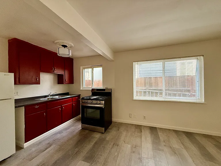 5810 Martin Luther King Jr Way #B — Photo 8