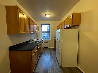 Rented by Hillel Realty Group