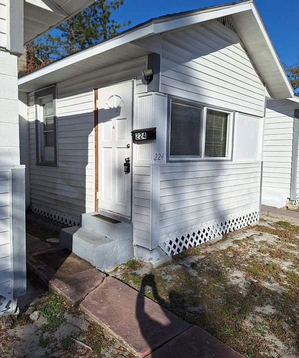 1st image of 3910 Burlington Ave N #224