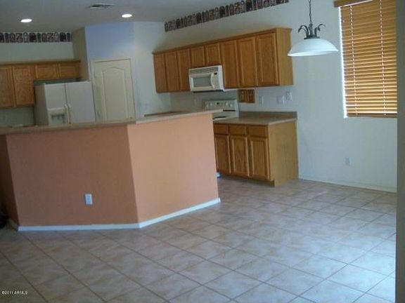 5th image of 15736 N 168th Ln