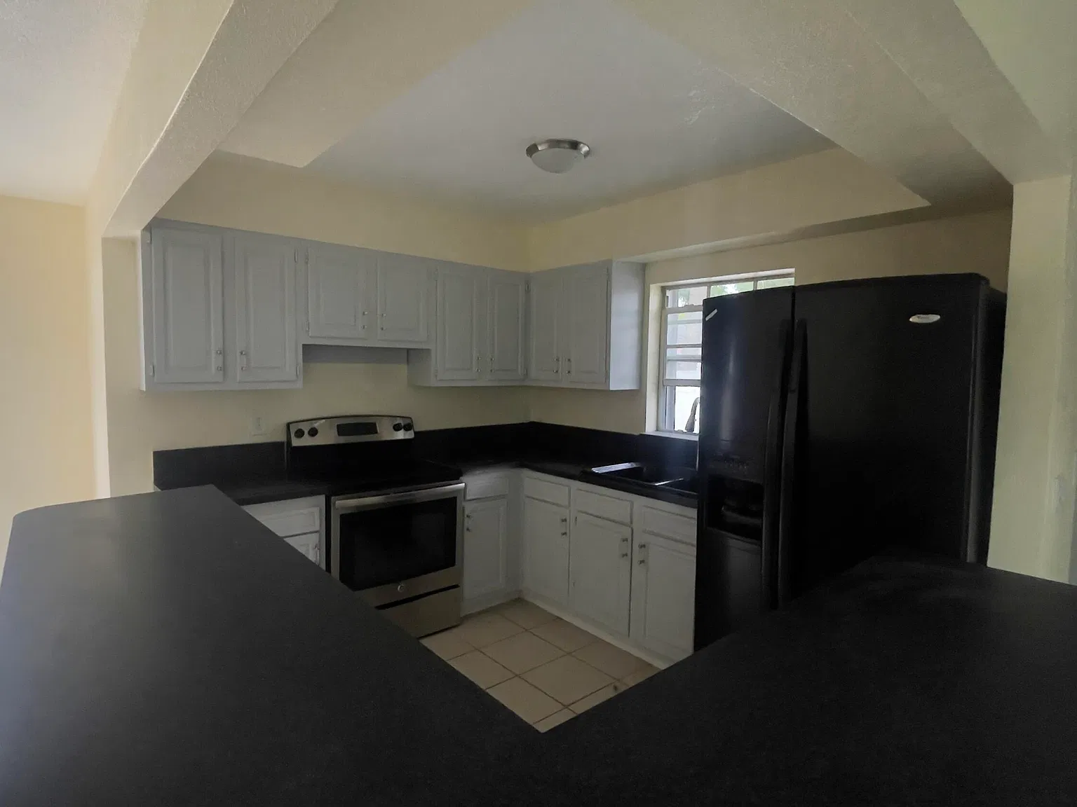 4 bed, 2.0 bath, 1200 sqft, $2,950 — Photo 4