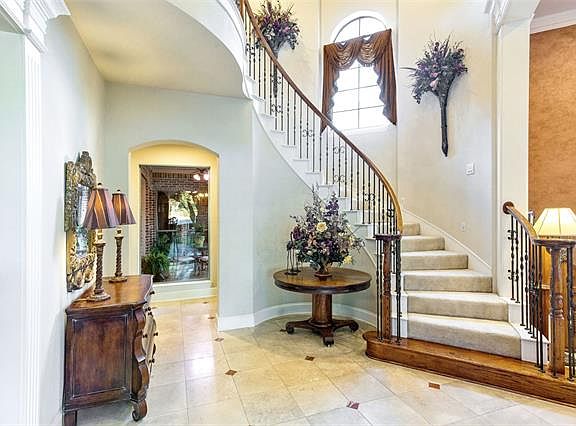 2nd image of 6413 Stillwater Ln