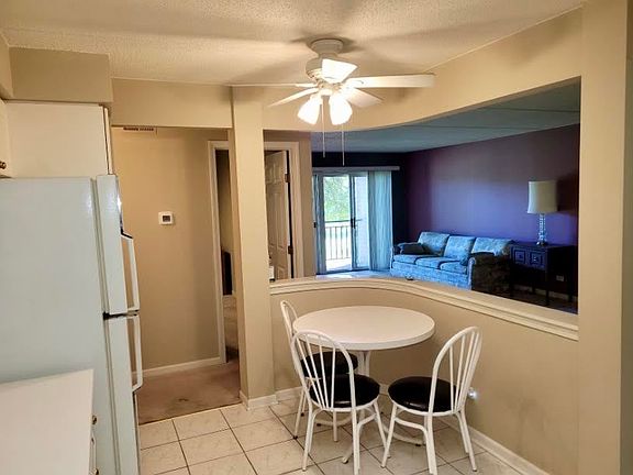 5th image of 3850 W Bryn Mawr Ave APT 205